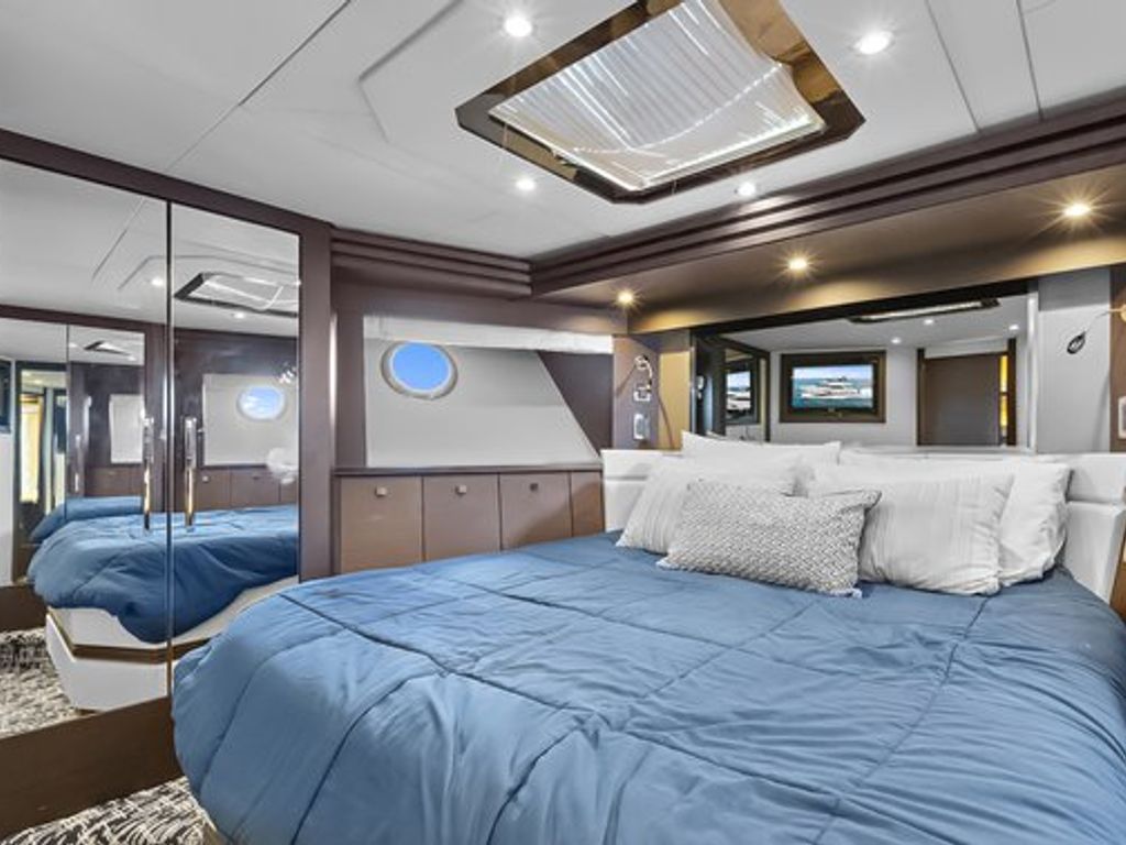 Boat picture 19