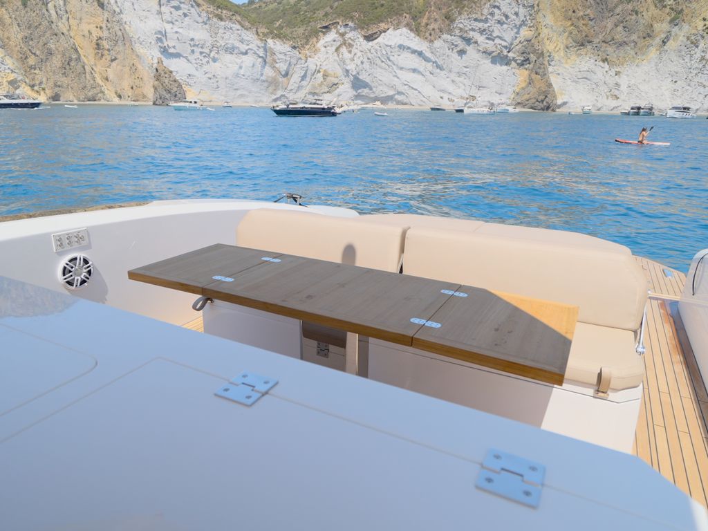 Boat picture 9