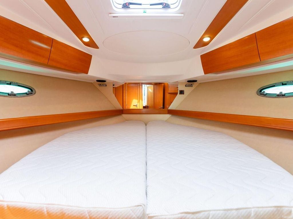Boat picture 17