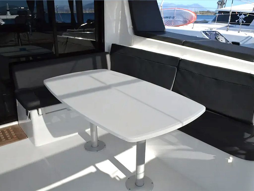 Boat picture 9