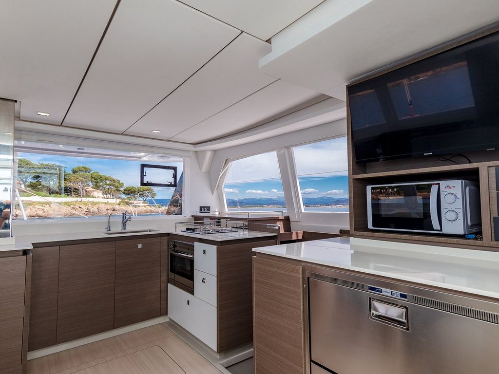 Boat picture 17