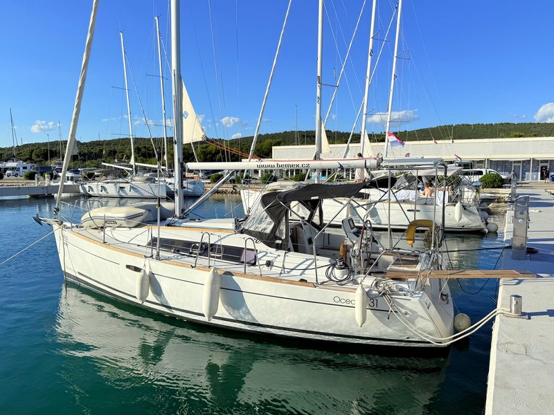 Photo of undefined, image 1 of 23