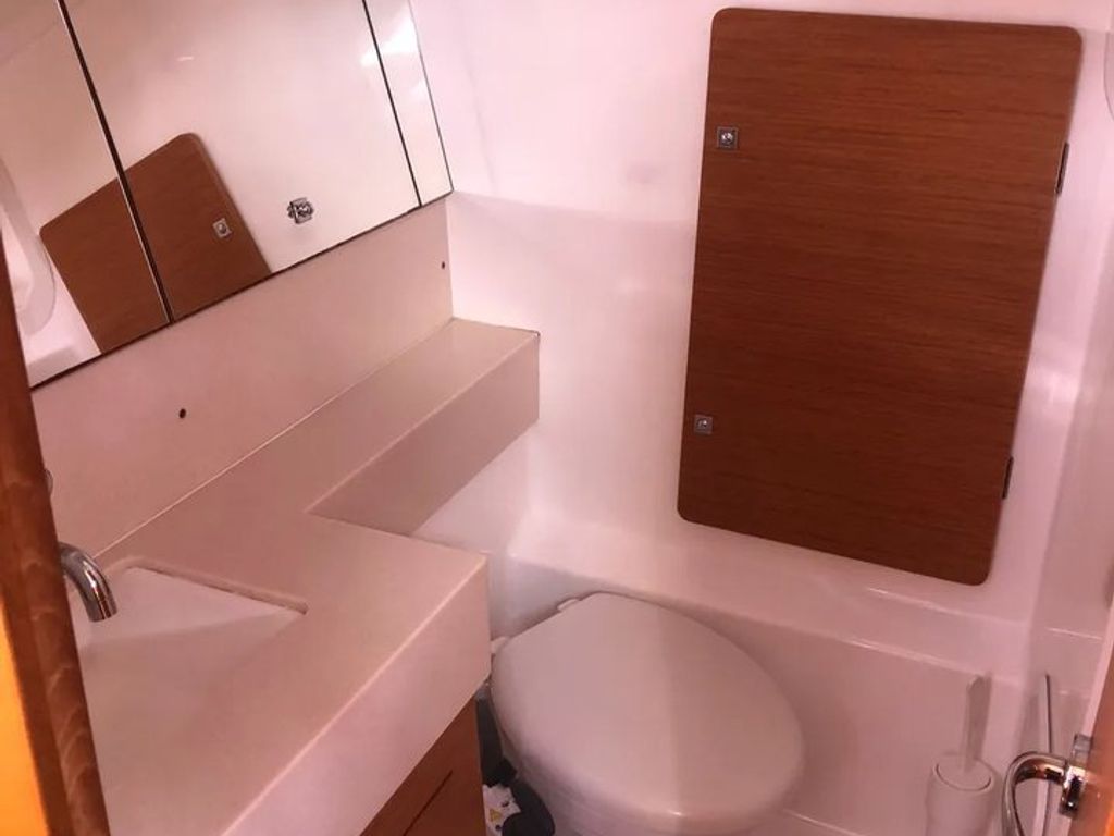 Boat picture 9
