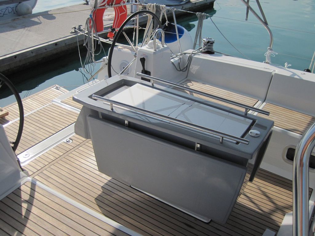 Boat picture 9