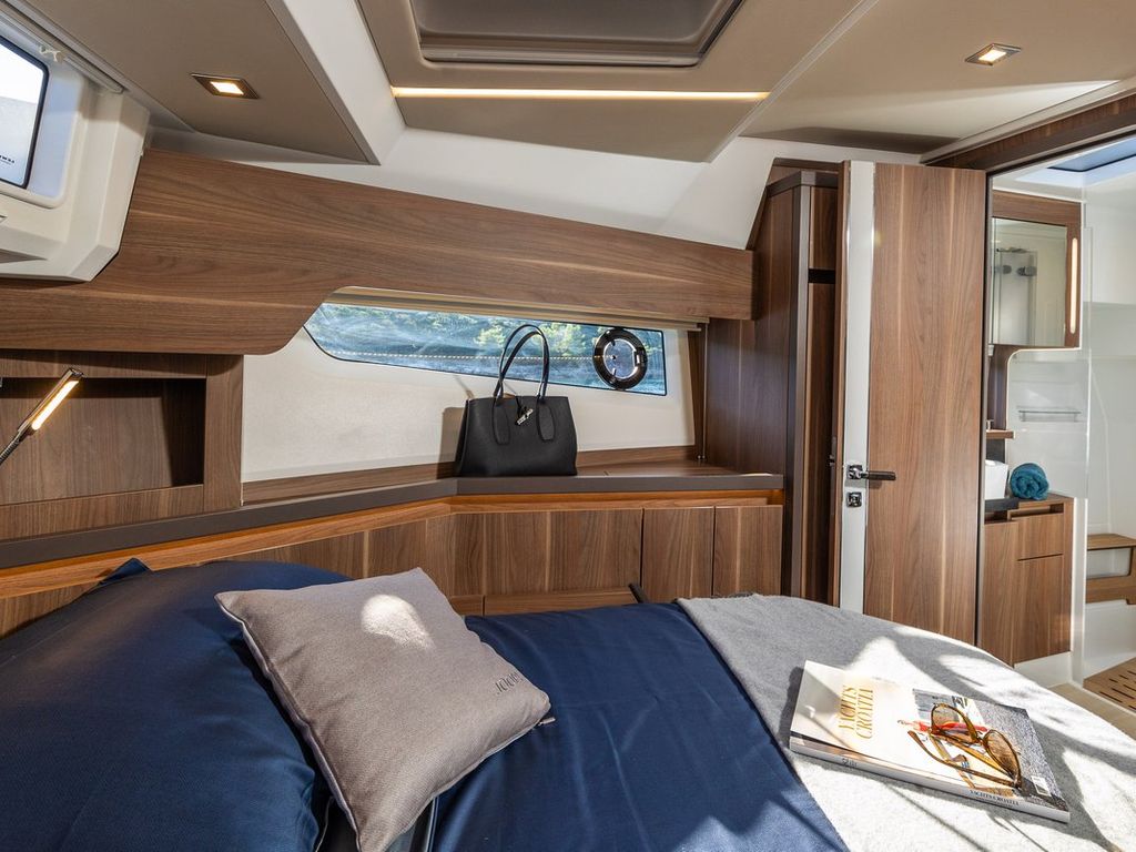 Boat picture 17