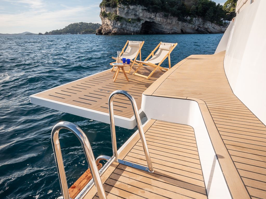 Boat picture 17