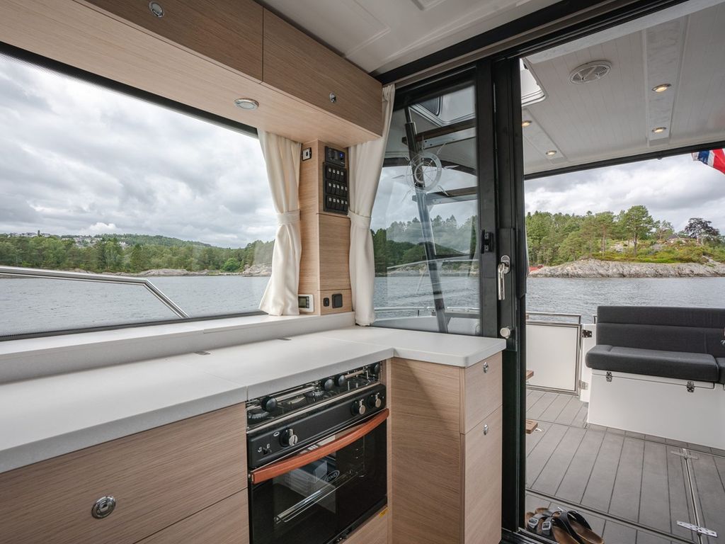 Boat picture 17