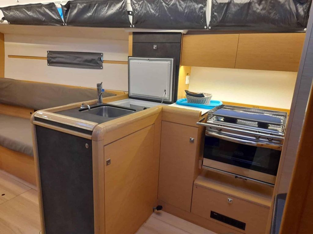 Boat picture 9