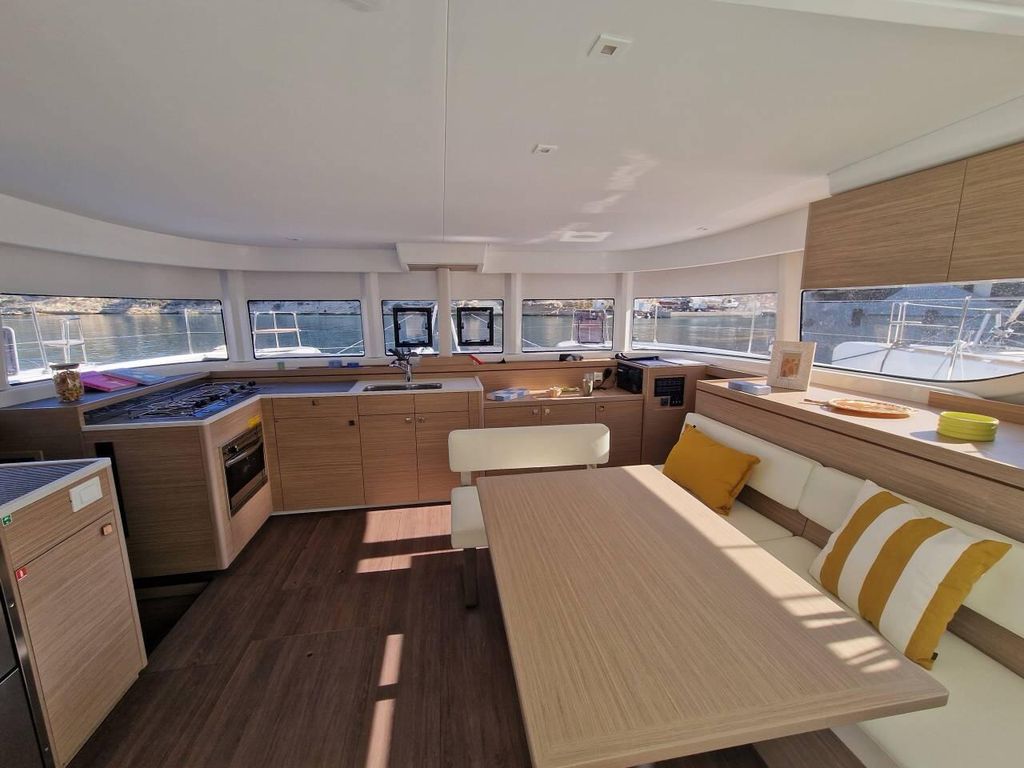 Boat picture 13