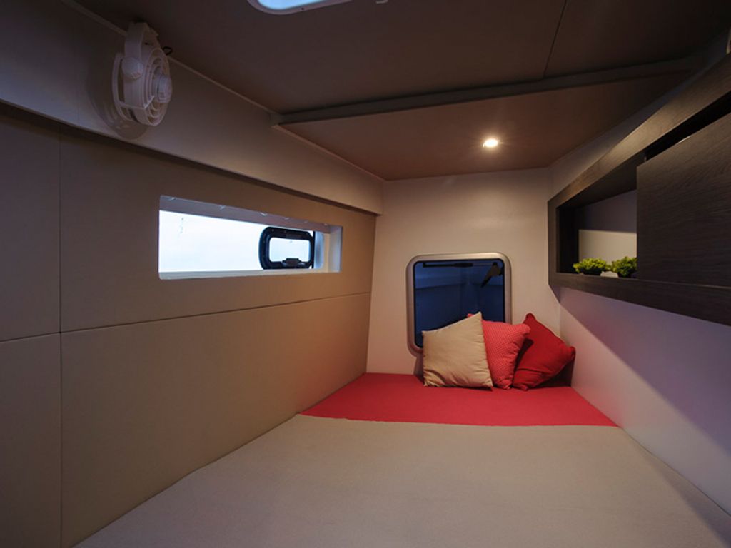 Boat picture 9