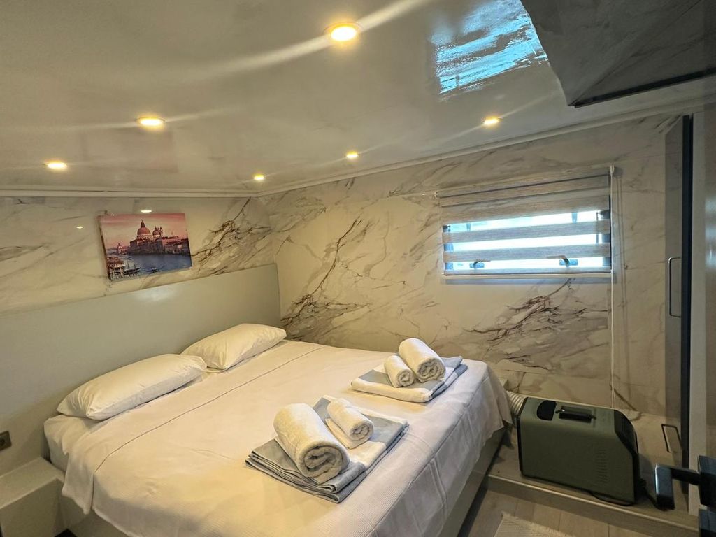 Boat picture 19