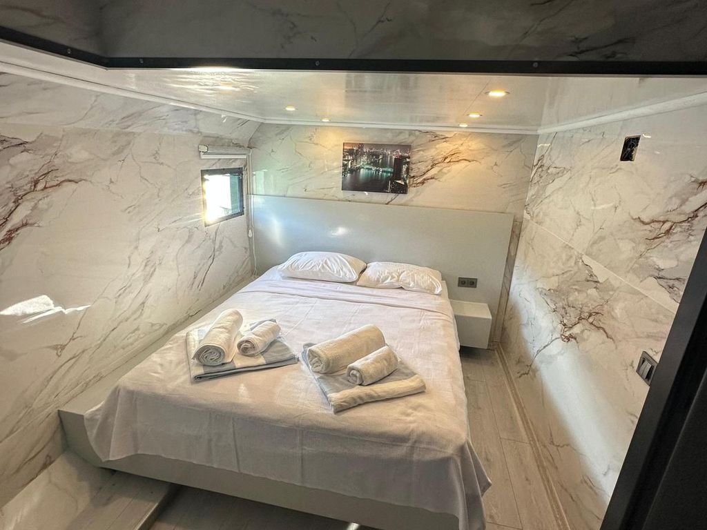Boat picture 26