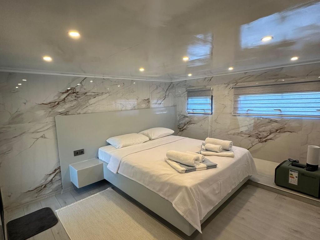 Boat picture 7
