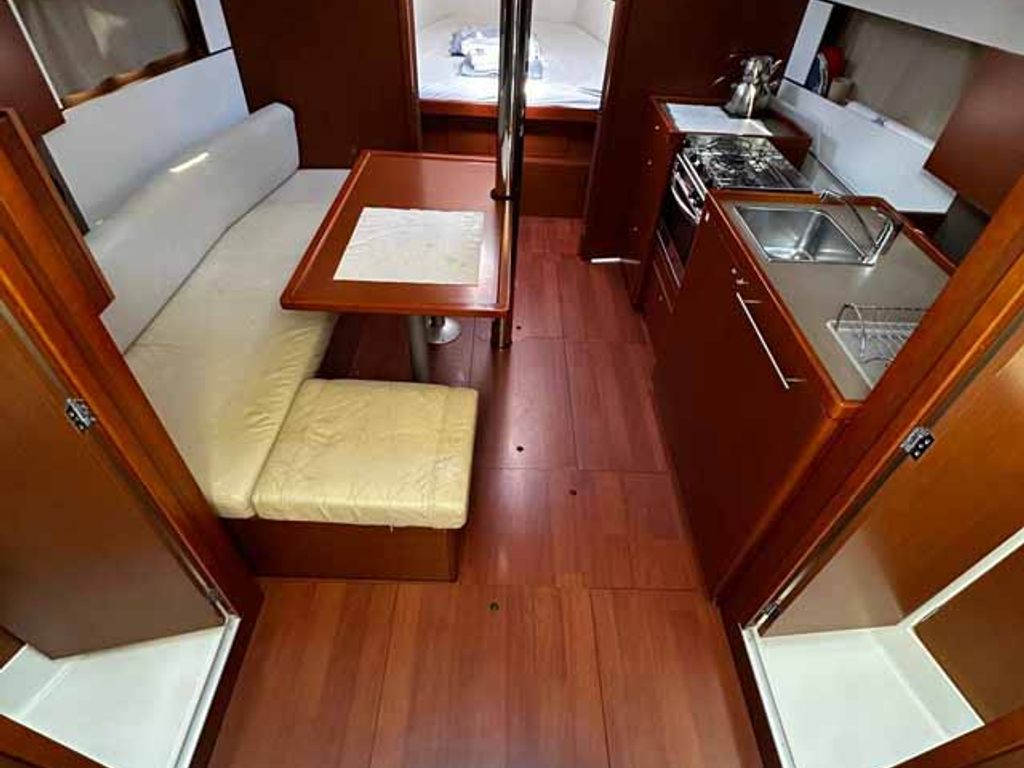 Boat picture 9