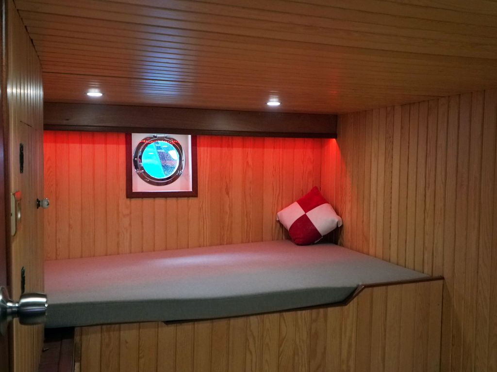 Boat picture 13