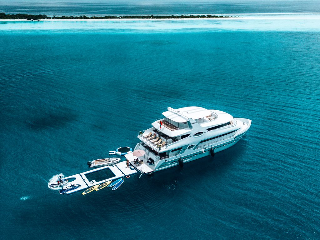 Boat picture 16