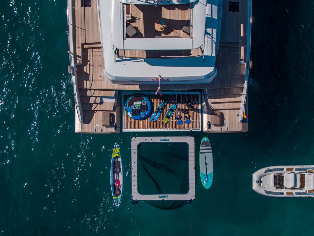 Boat picture 14