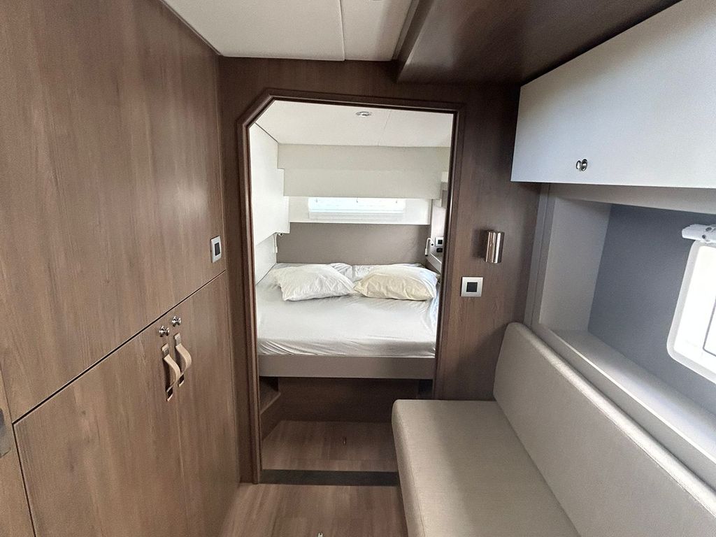 Boat picture 17