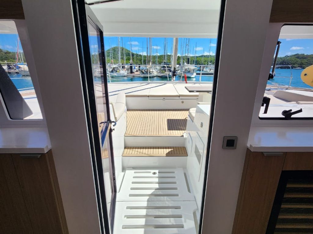 Boat picture 12