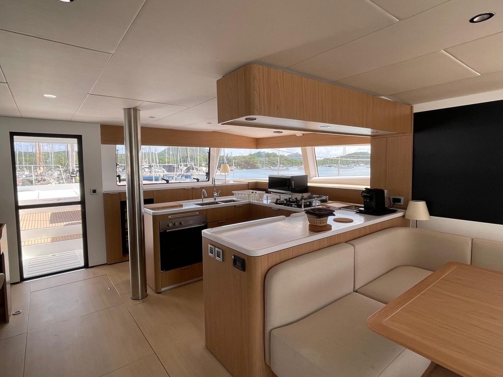 Boat picture 13