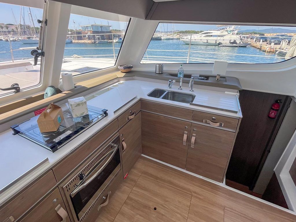 Boat picture 10