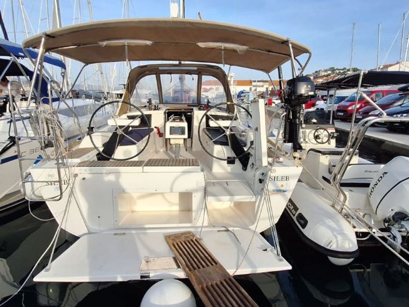 Photo of undefined, image 1 of 8