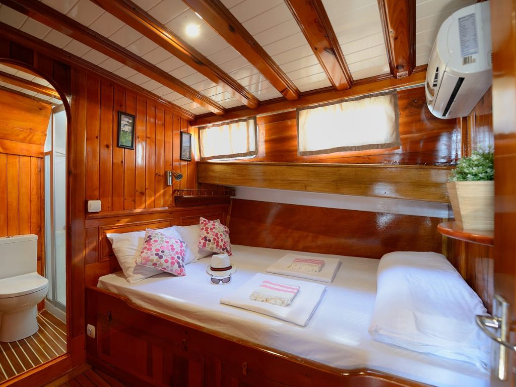 Boat picture 4