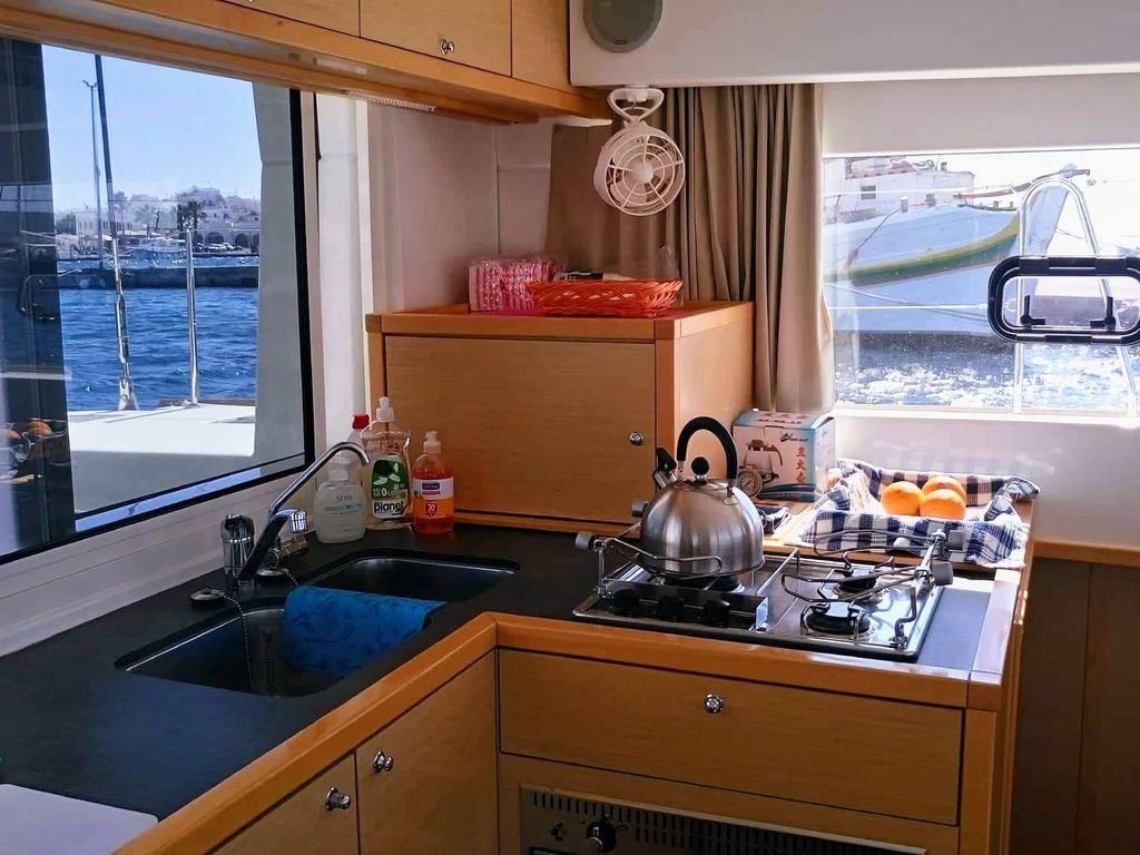 Boat picture 12