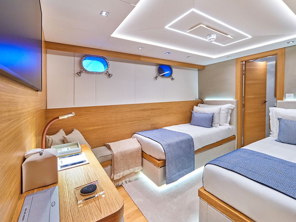 Boat picture 15