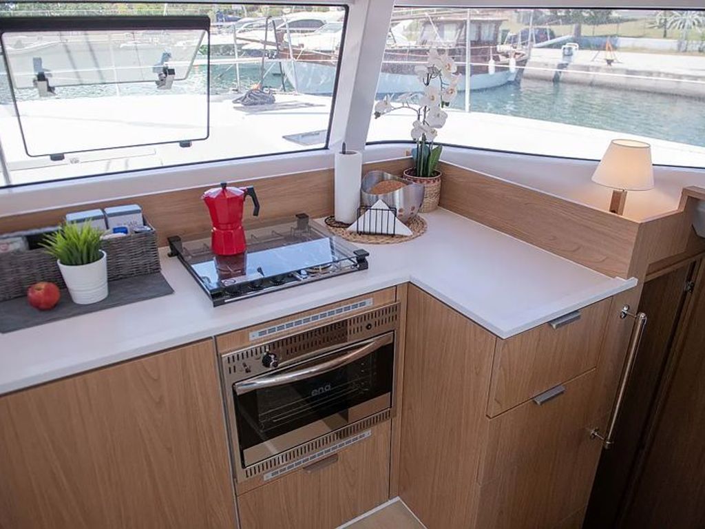 Boat picture 17
