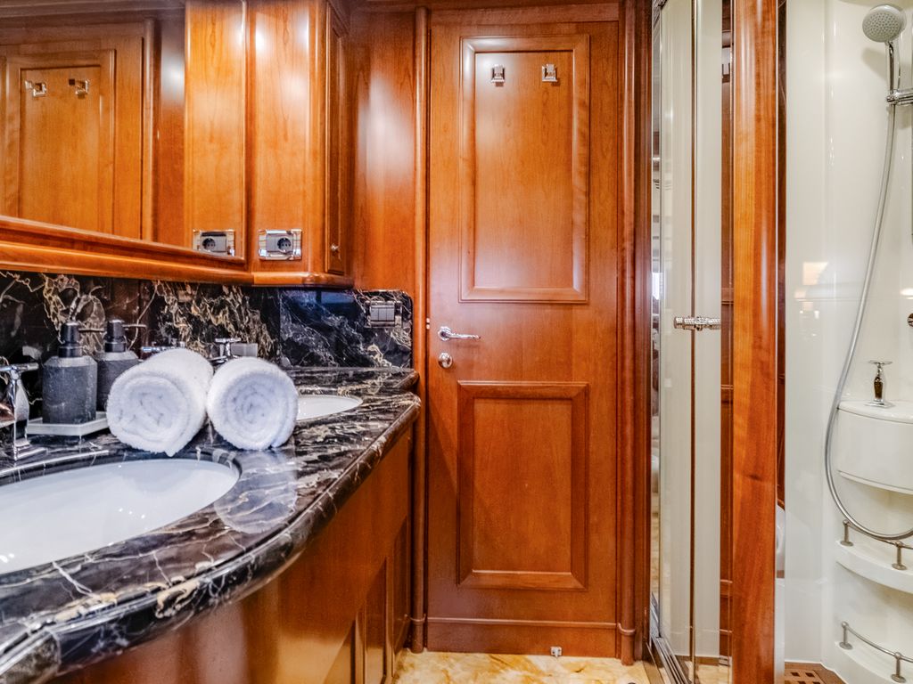 Boat picture 15