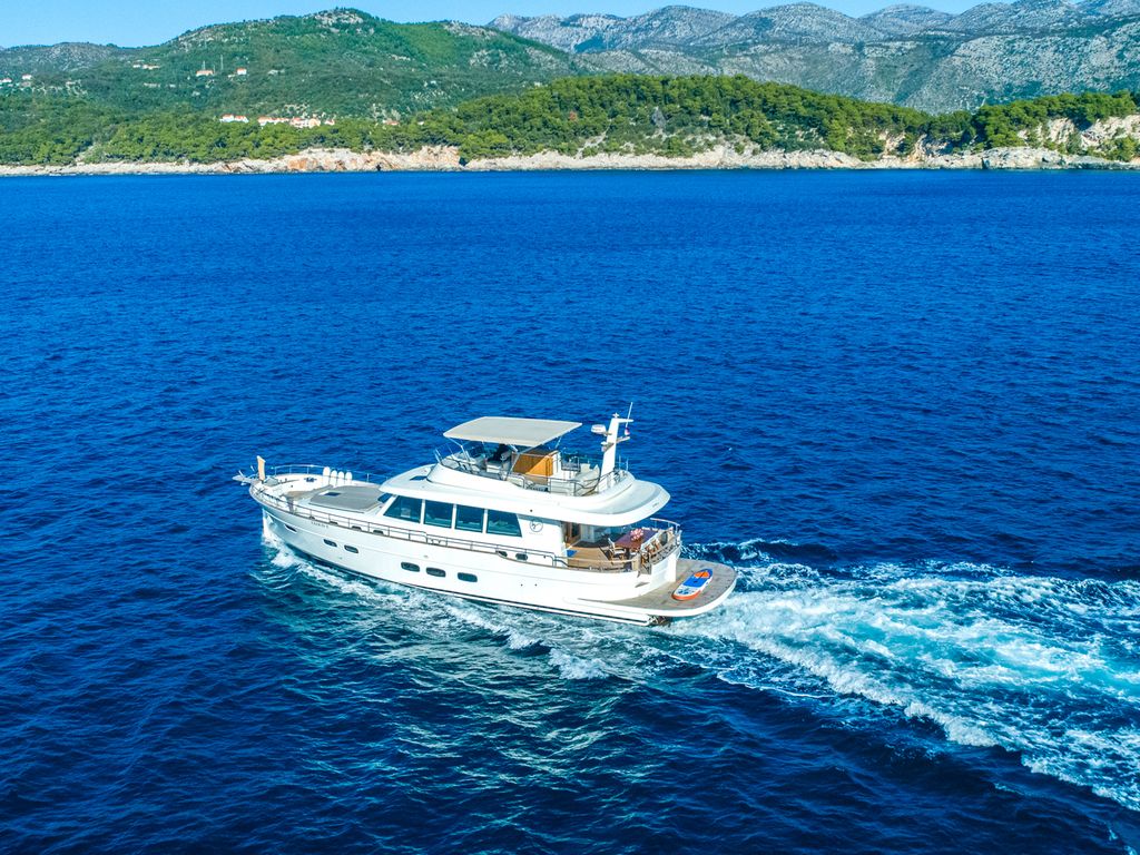 Boat picture 17