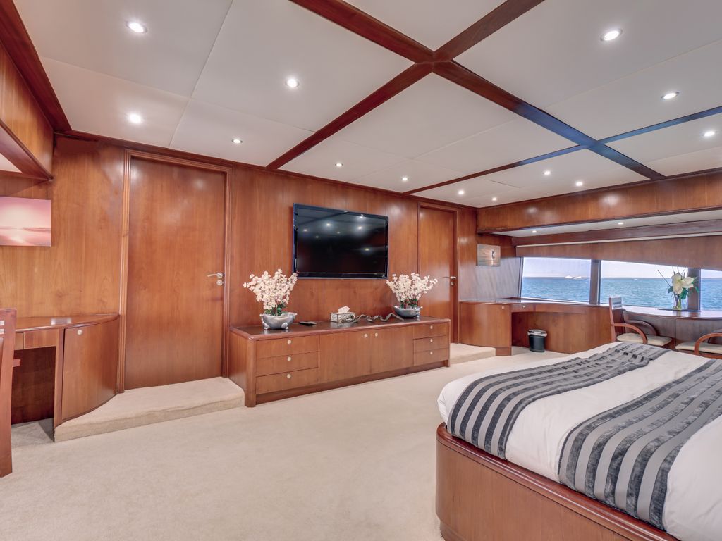 Boat picture 17