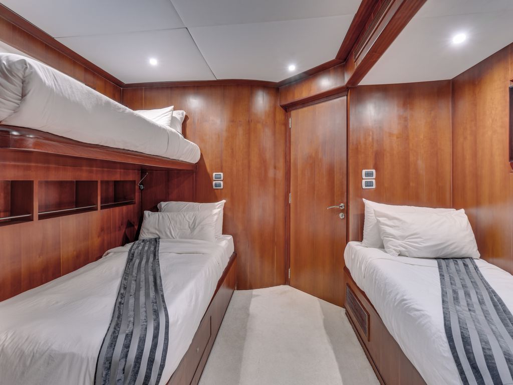 Boat picture 37