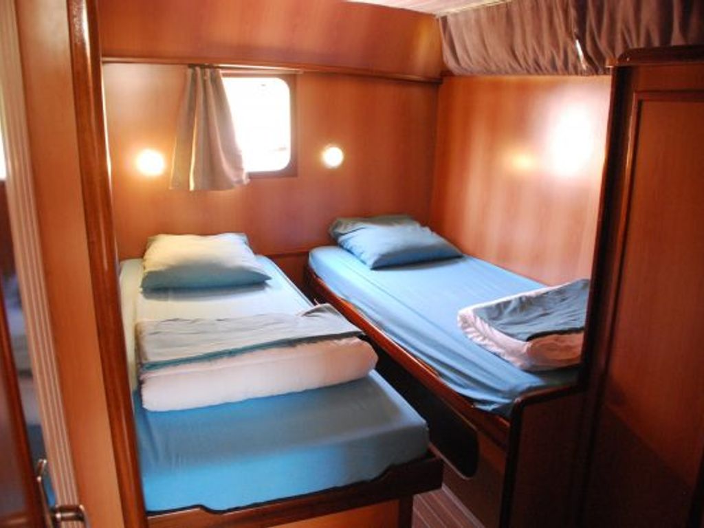 Boat picture 10
