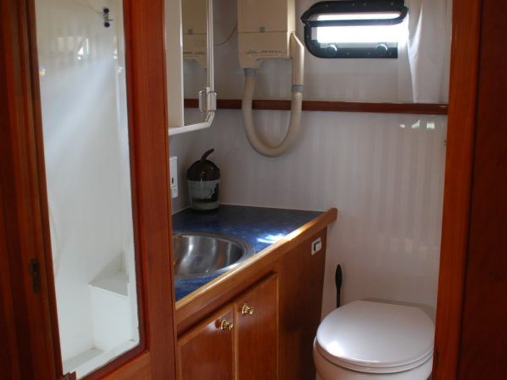 Boat picture 17