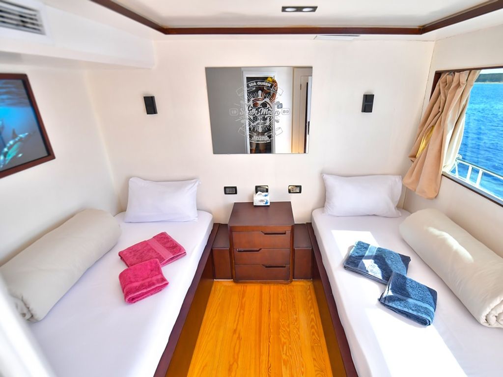 Boat picture 24