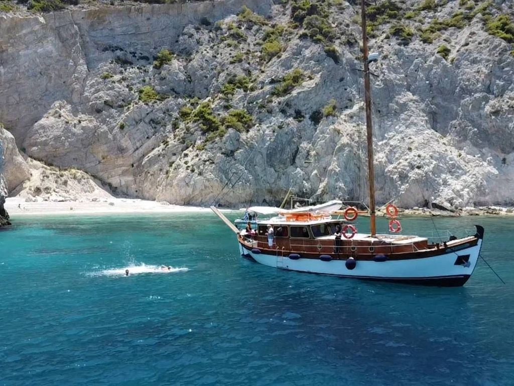 Boat picture 7