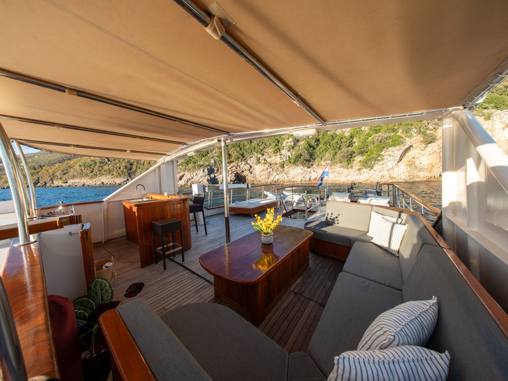 Boat picture 9