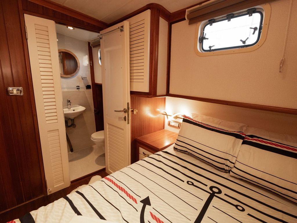 Boat picture 7