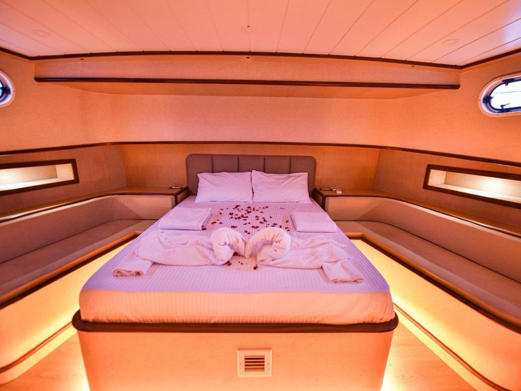 Boat picture 9