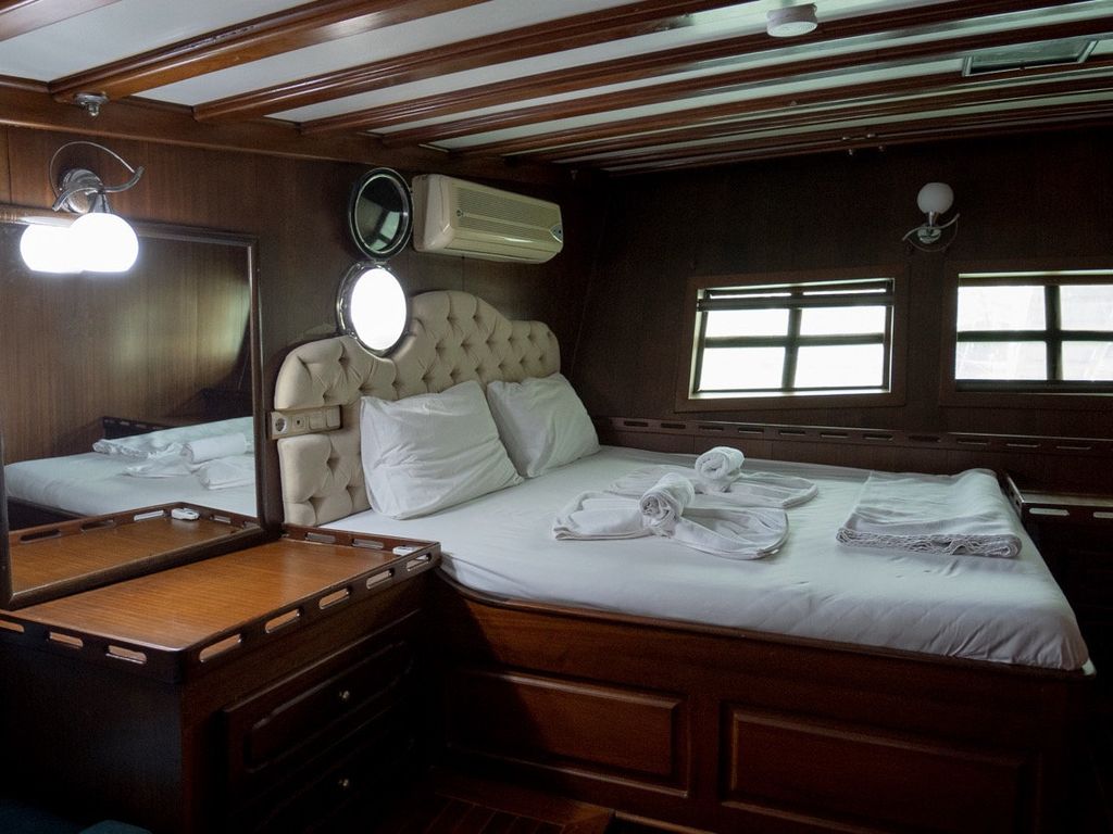Boat picture 16