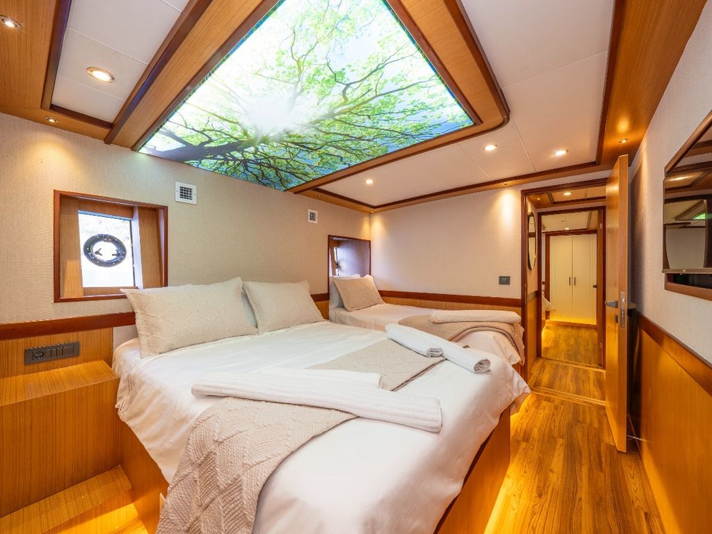 Boat picture 8