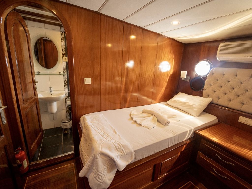 Boat picture 2