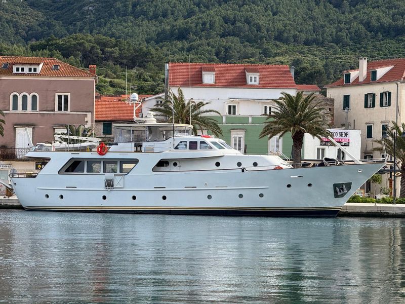 Boat picture 1