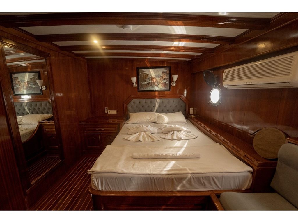 Boat picture 2