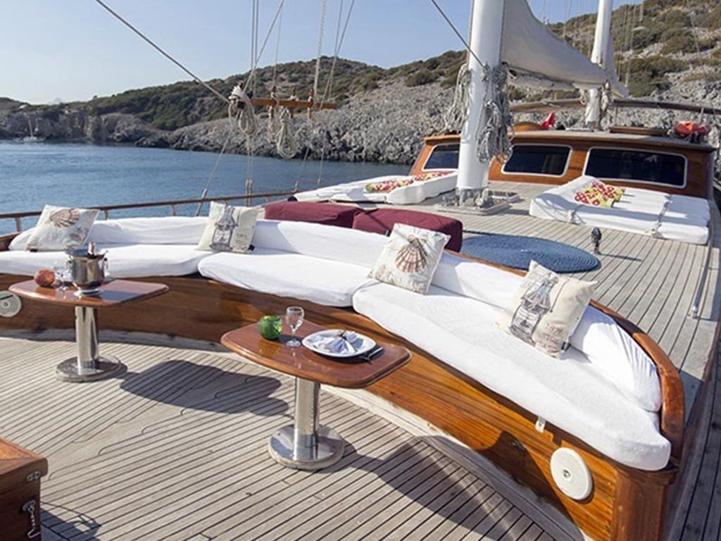 Boat picture 9