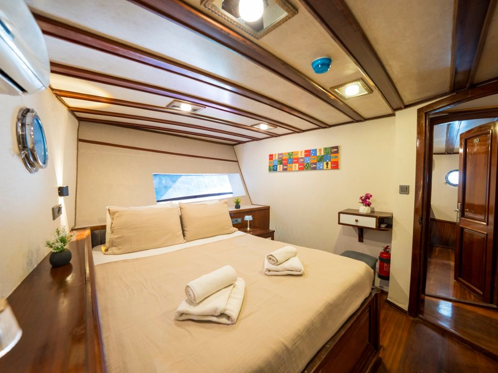 Boat picture 2