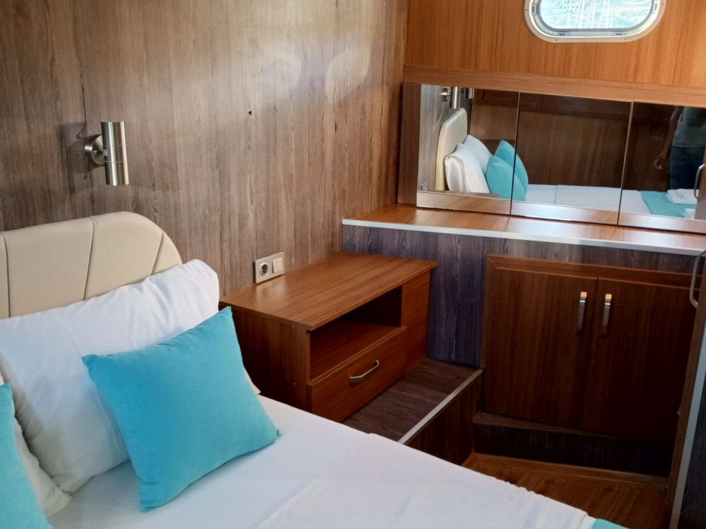 Boat picture 9