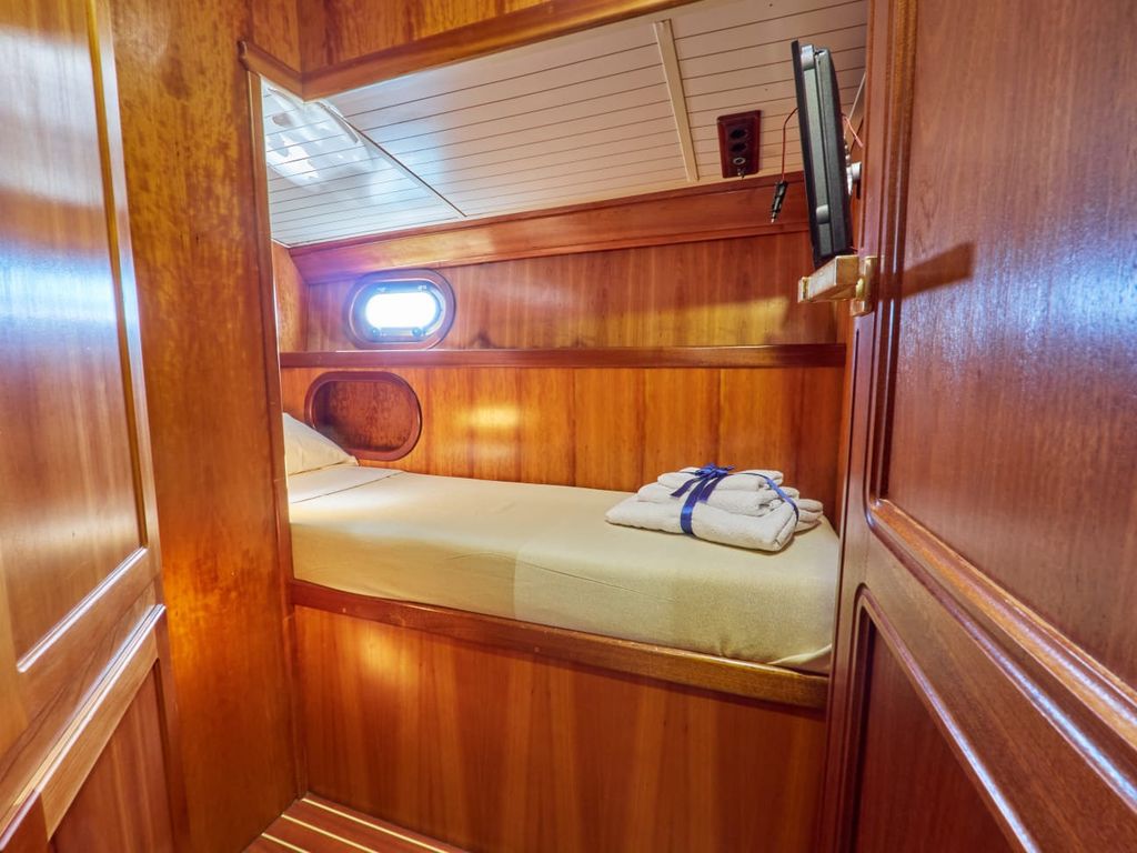 Boat picture 16